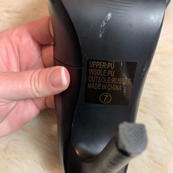 Journee Collection Black Heels size 7 - Picture 5 of 8